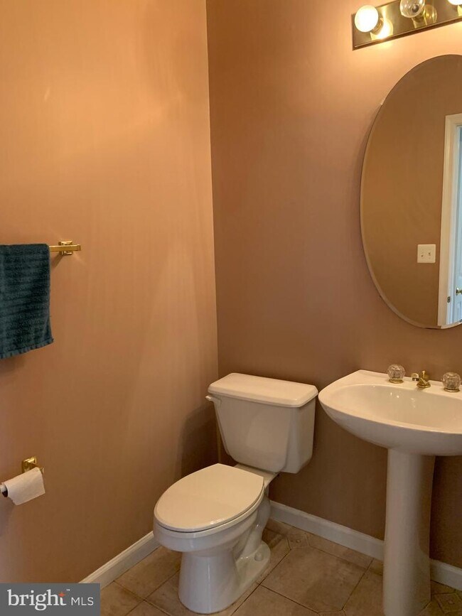 Foto del edificio - 12925 Wheatland Rd