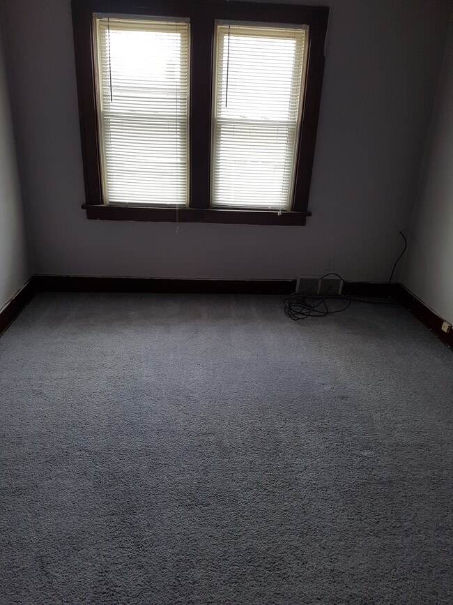 Building Photo - 510 S Middleboro Ave