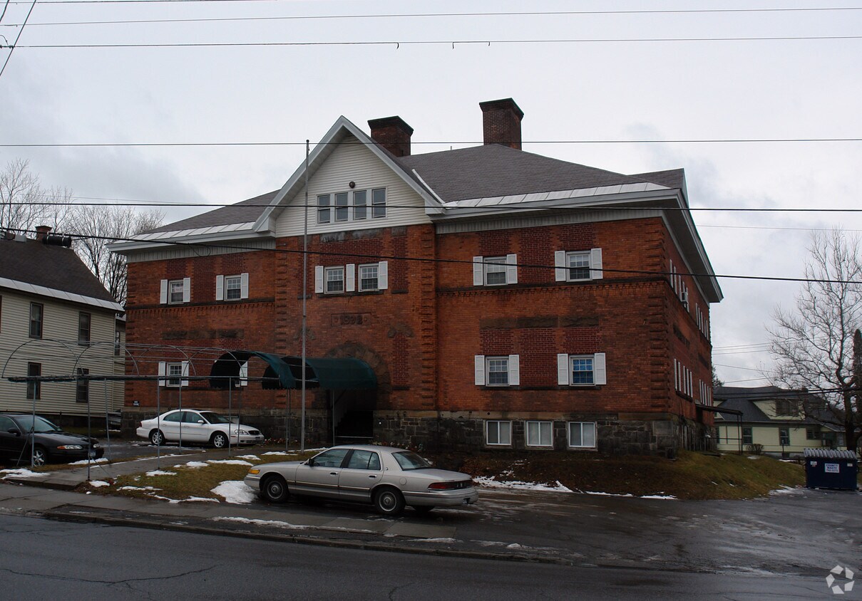 311 N Main St, Gloversville, NY 12078 Apartments in Gloversville, NY