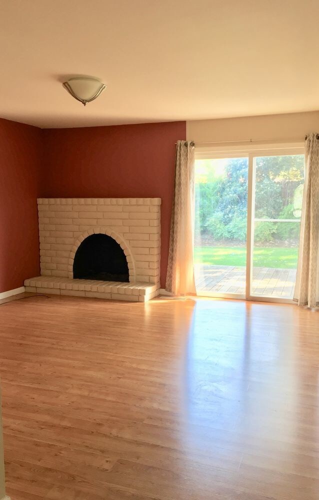 Building Photo - 4036 Trinity Dr