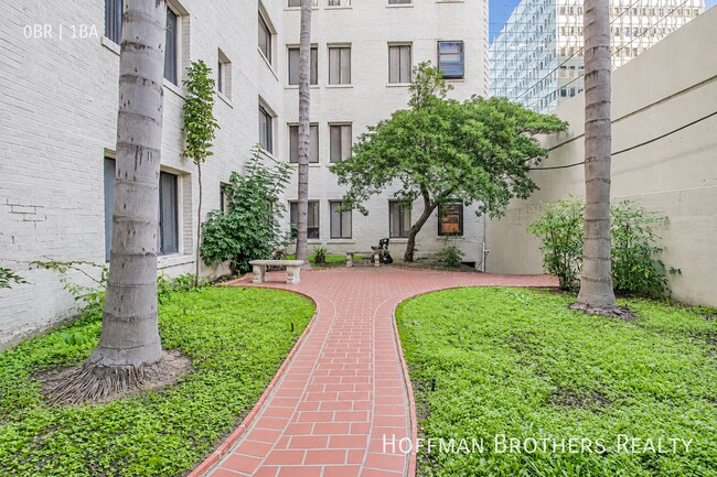 Foto del edificio - 630 S Kenmore Ave