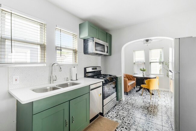 Photo - 99-15 199th St House