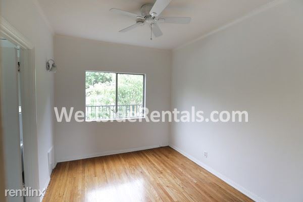 Building Photo - 1388 Edgecliffe Dr