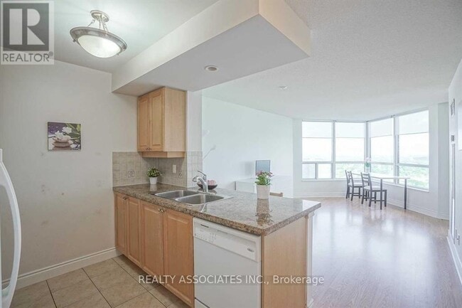 Building Photo - 10 Northtown Way