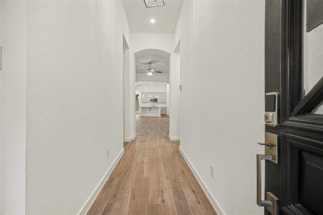 Foto del edificio - 13024 Sapphire Lake Ln