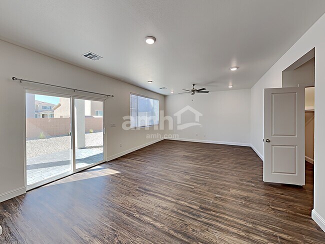 Building Photo - 719 Sienna Rising Drive