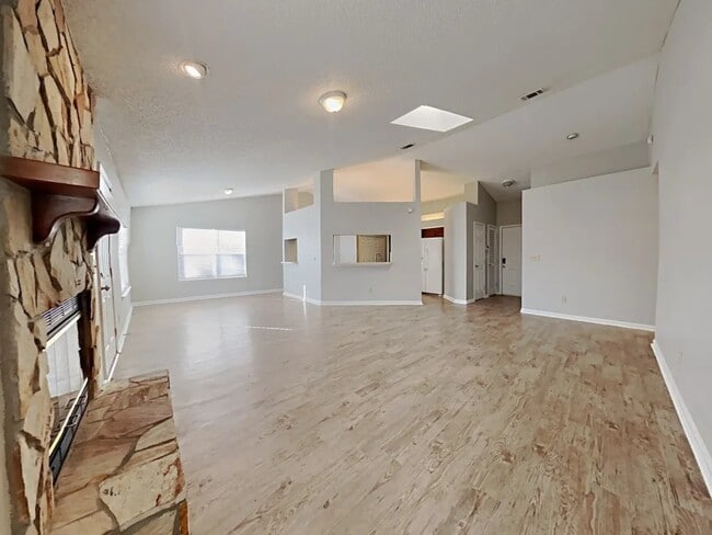 Building Photo - 8515 Iron Mill Ct
