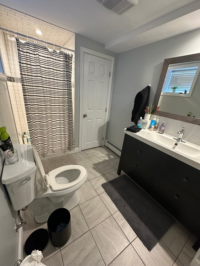 Foto del edificio - 65 Sherry Ave