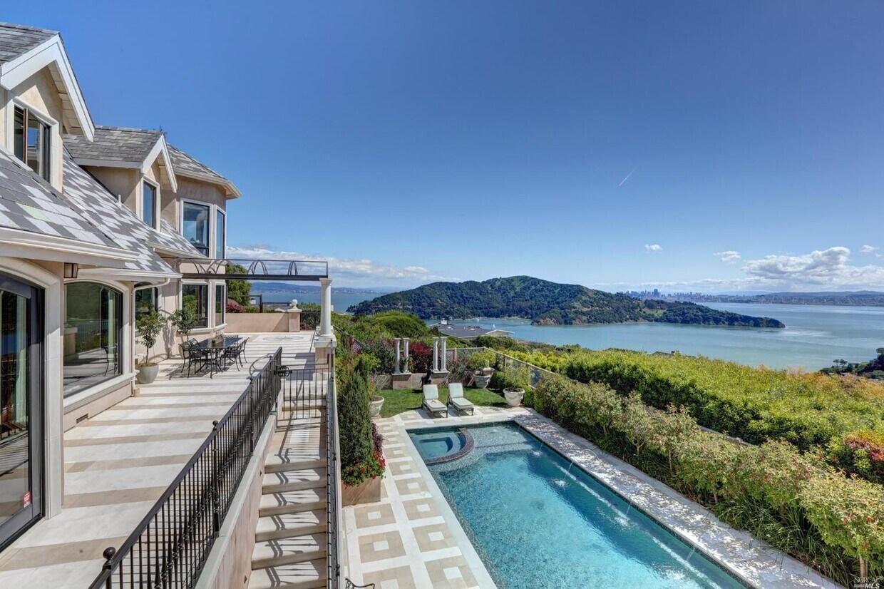 Foto principal - 604 Ridge Rd