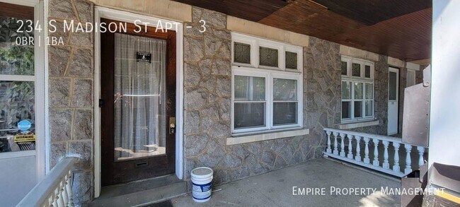 Foto del edificio - 234 S Madison St