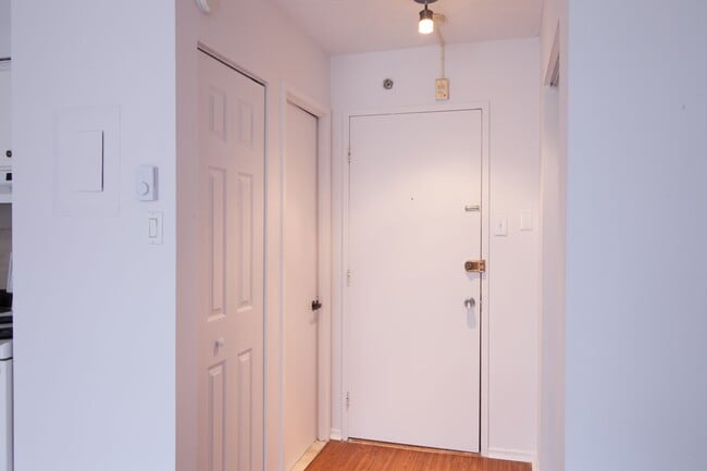 Photo du bâtiment - 1595 Rue Rachel E