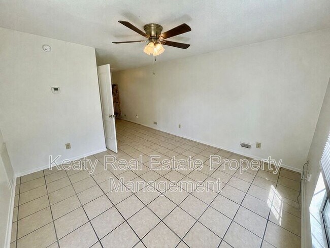Foto del edificio - 118 Country Ln