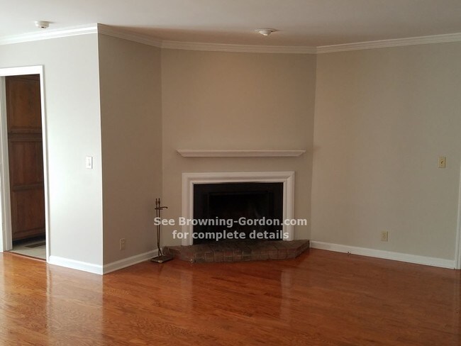 Building Photo - 5941 Old Harding Pike