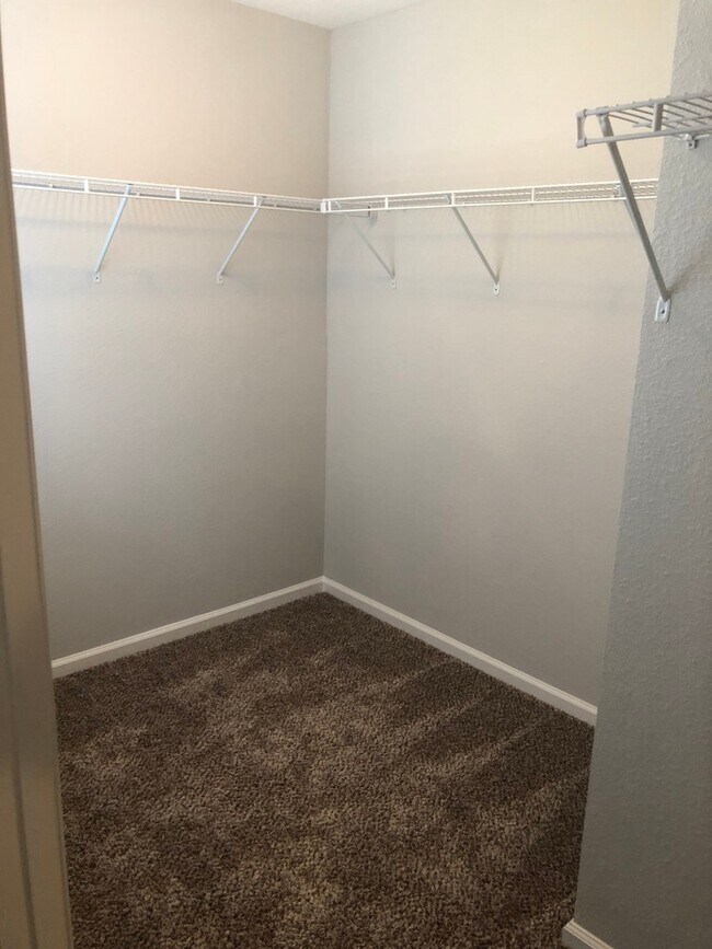 Foto del edificio - Newer 3/2.5 Home for Rent on The Southside!