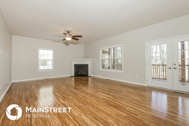 Building Photo - 5979 Coopers Hawk Trail