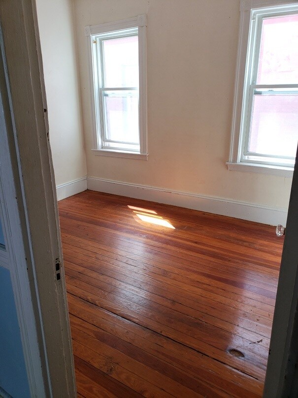 Building Photo - 348 Faneuil St