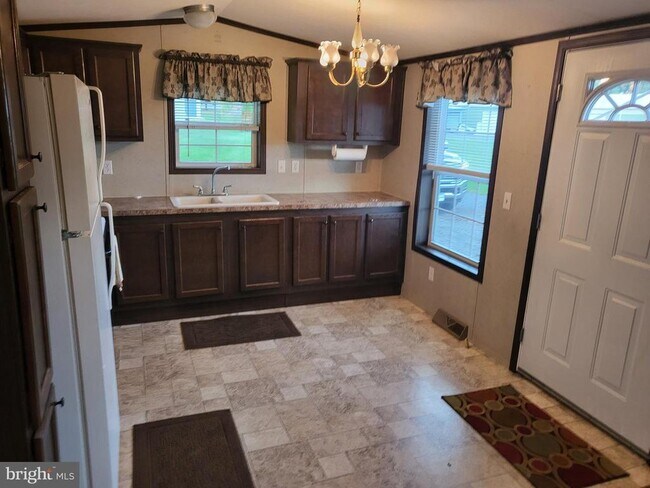 Foto del edificio - 190 Ash Ln