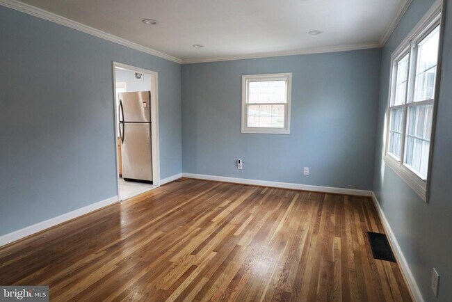 Foto del edificio - 5736 N Carlin Springs Rd