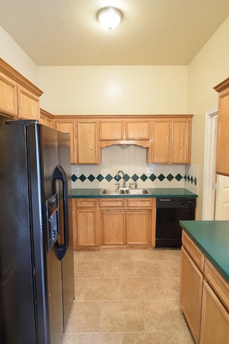 Building Photo - 2409 Sandstone Dr