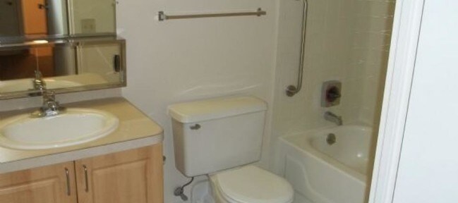 Building Photo - 402 Brazos Dr