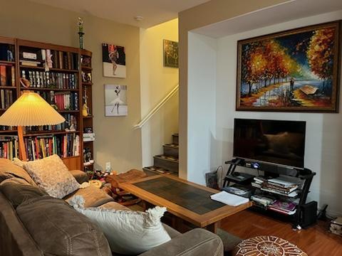 Building Photo - 6108 Alida Row