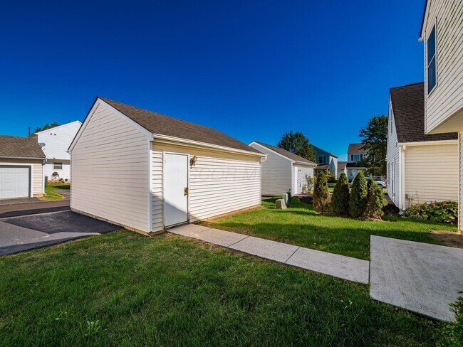 Building Photo - 135 Saratoga St