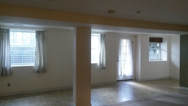 Foto del edificio - 702 Plum St SW