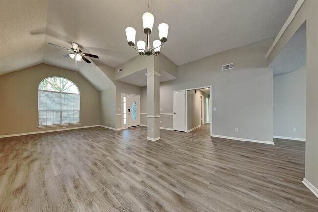 Building Photo - 79 Rockridge Dr