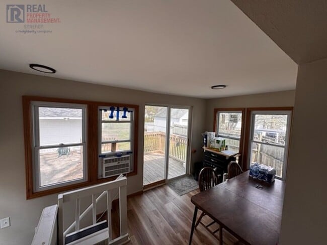 Building Photo - 35442 Stellwagen St