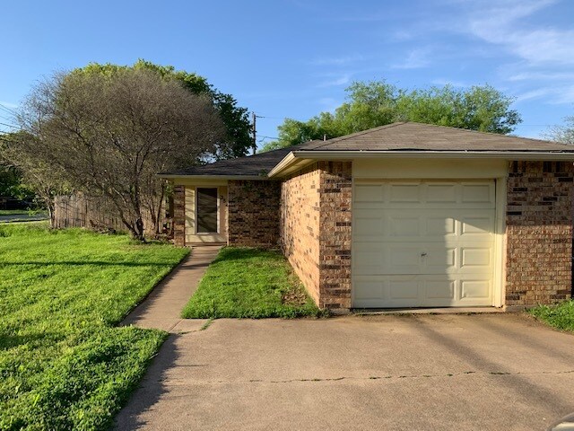 Foto principal - 354 Spring Branch Ln