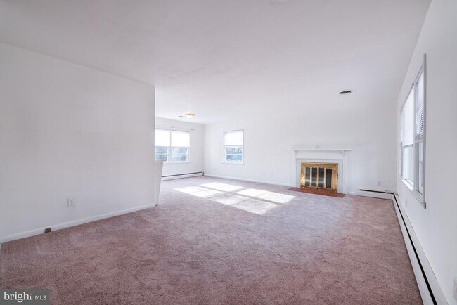 Foto del edificio - 3409 Cool Spring Rd