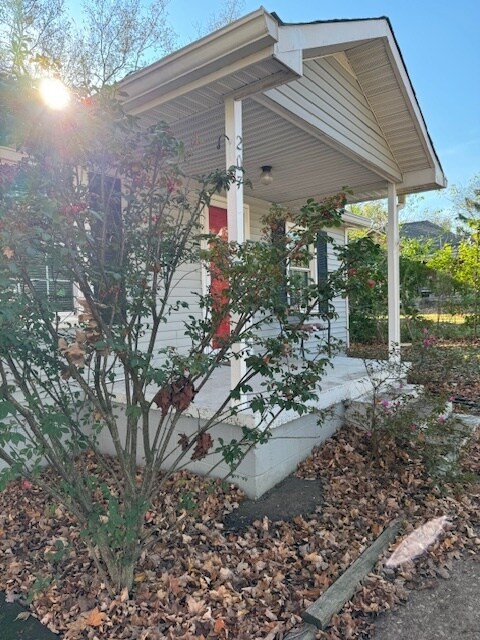 Foto del edificio - Adorable 2BR/1BA home in Woodbiine w/ large fenced in back yard!