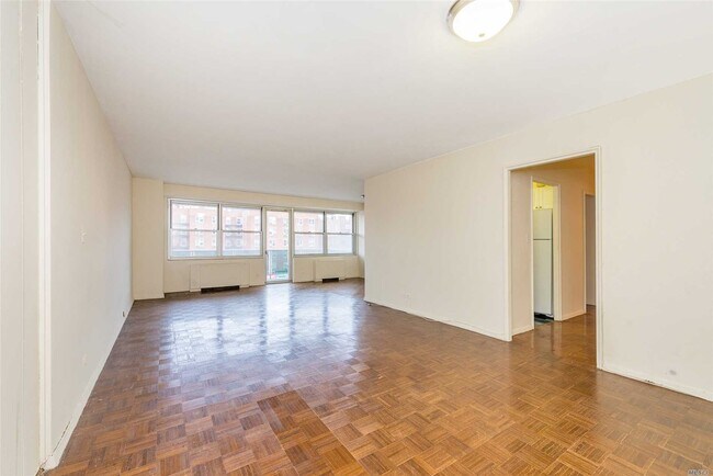 Foto del edificio - 11120-111-73 73rd Ave