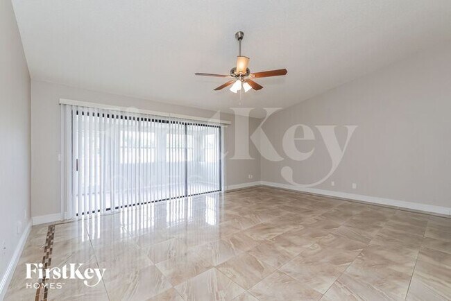Foto del edificio - 7652 Clubhouse Estates Dr
