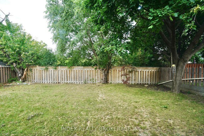 Building Photo - 6 Barkwood Crt