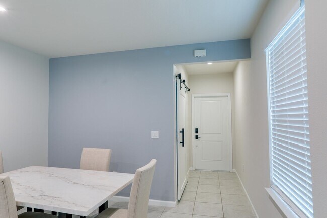 Building Photo - 1580 Eucalyptus Wy