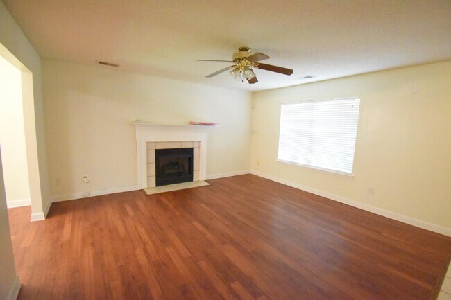 Building Photo - 1431 Olde Justin Pl