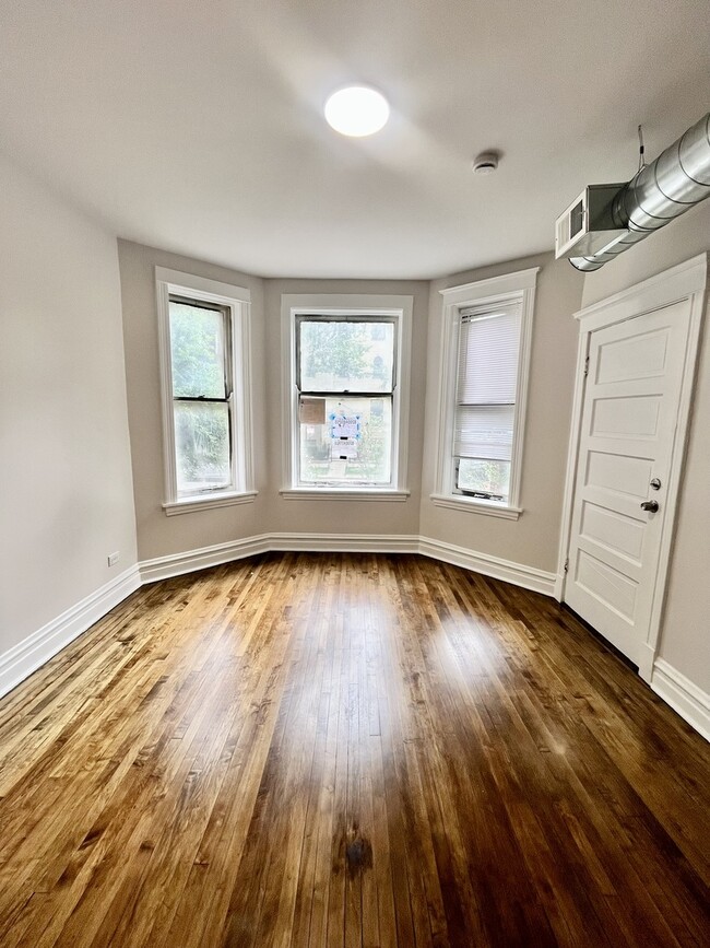 Foto del edificio - 2636 W 23rd St