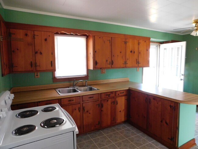 Building Photo - Ranch in Chappell Garden Subdivision