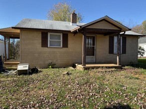 Building Photo - 26 Chigger Ridge Ln