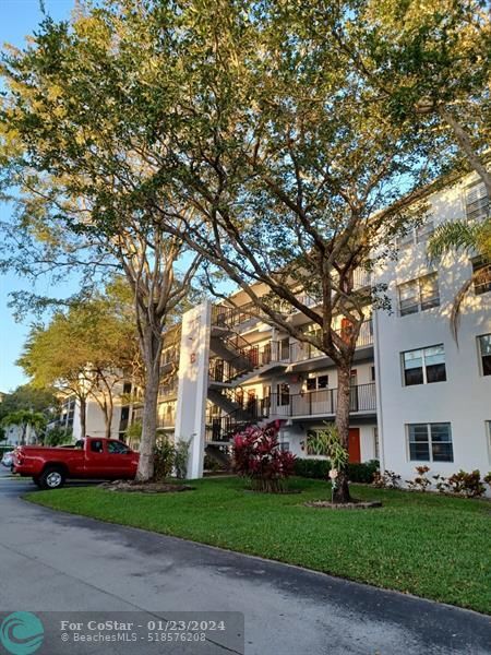 Foto del edificio - 1301 SW 134th Way