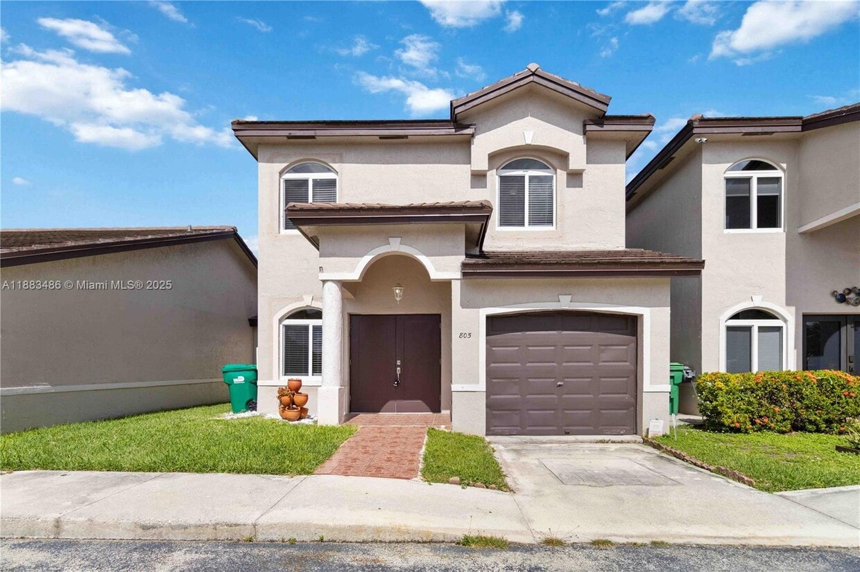 Primary Photo - 8431 NW 188th Terrace