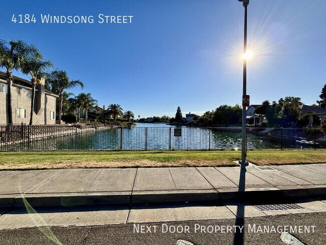 Foto del edificio - 4184 Windsong St