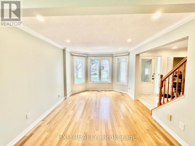 Building Photo - 135 Picasso Dr