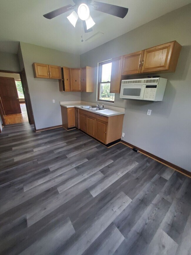 Foto del edificio - 3 Bedroom Single Family