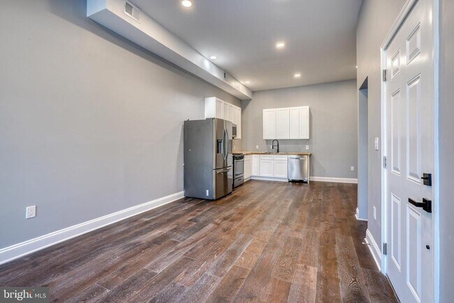 Foto del edificio - 1509 Edmondson Ave