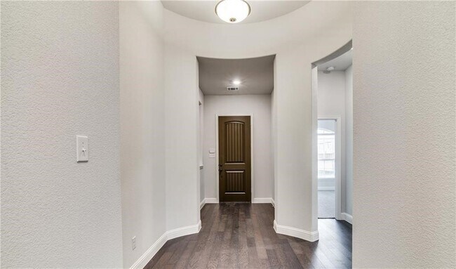Foto del edificio - 4115 Lightcreek Ln