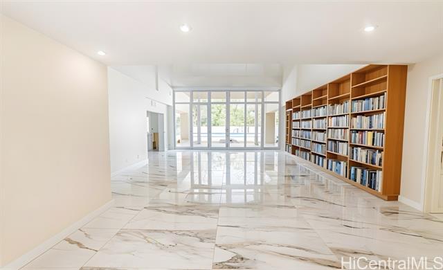 Foto del edificio - 235 Portlock Rd