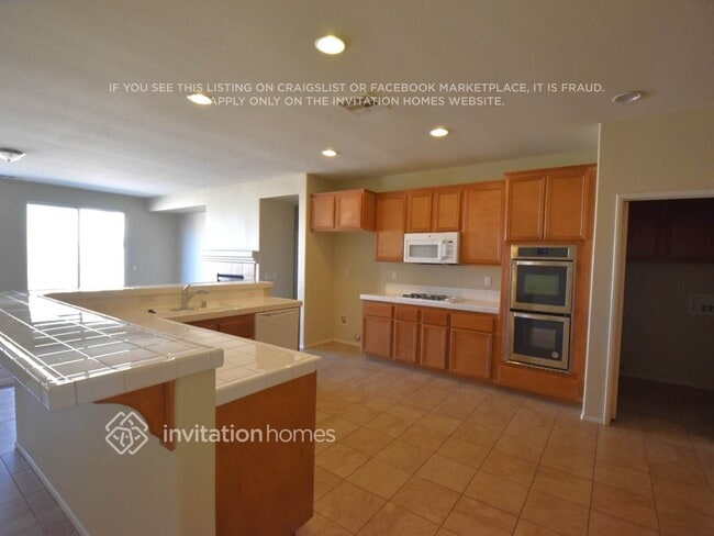 Foto del edificio - 5815 W Ave J 12