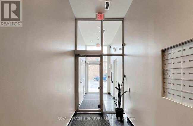 Building Photo - 51 Lady Bank Rd